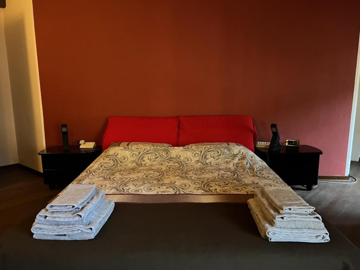 Apartamento Mansarda Pescia Exterior foto