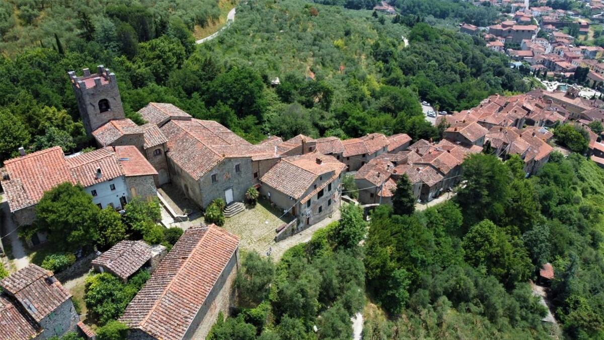 Apartamento Mansarda Pescia Exterior foto