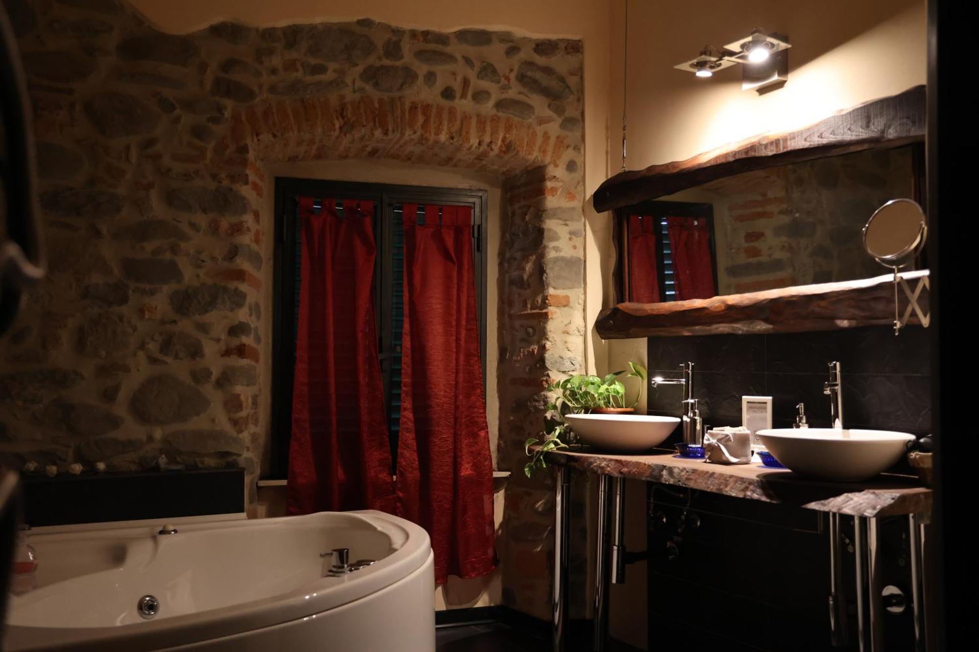 Apartamento Mansarda Pescia Exterior foto
